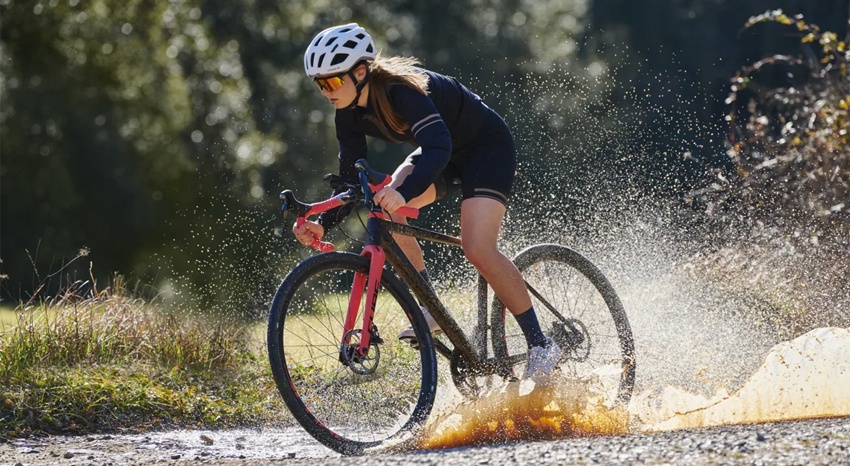 Garmin edge wielrennen vrouw fiets