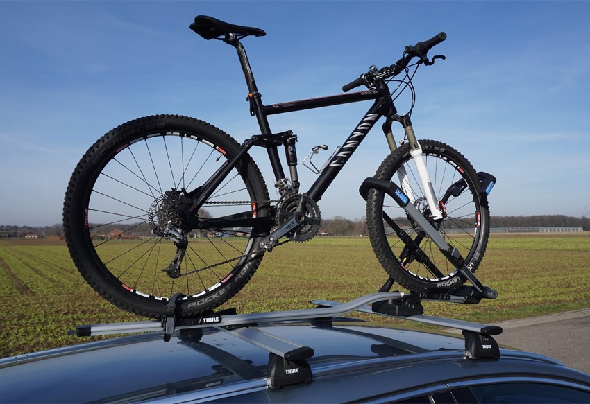 Canyon fiets op Thule Upride fietsdrager review